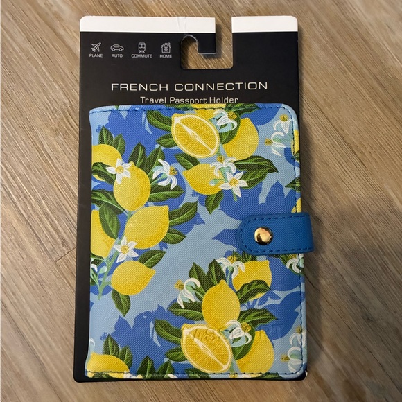 Lemon passport holder - Picture 6 of 7